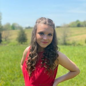 Meet your Posher, Andrea